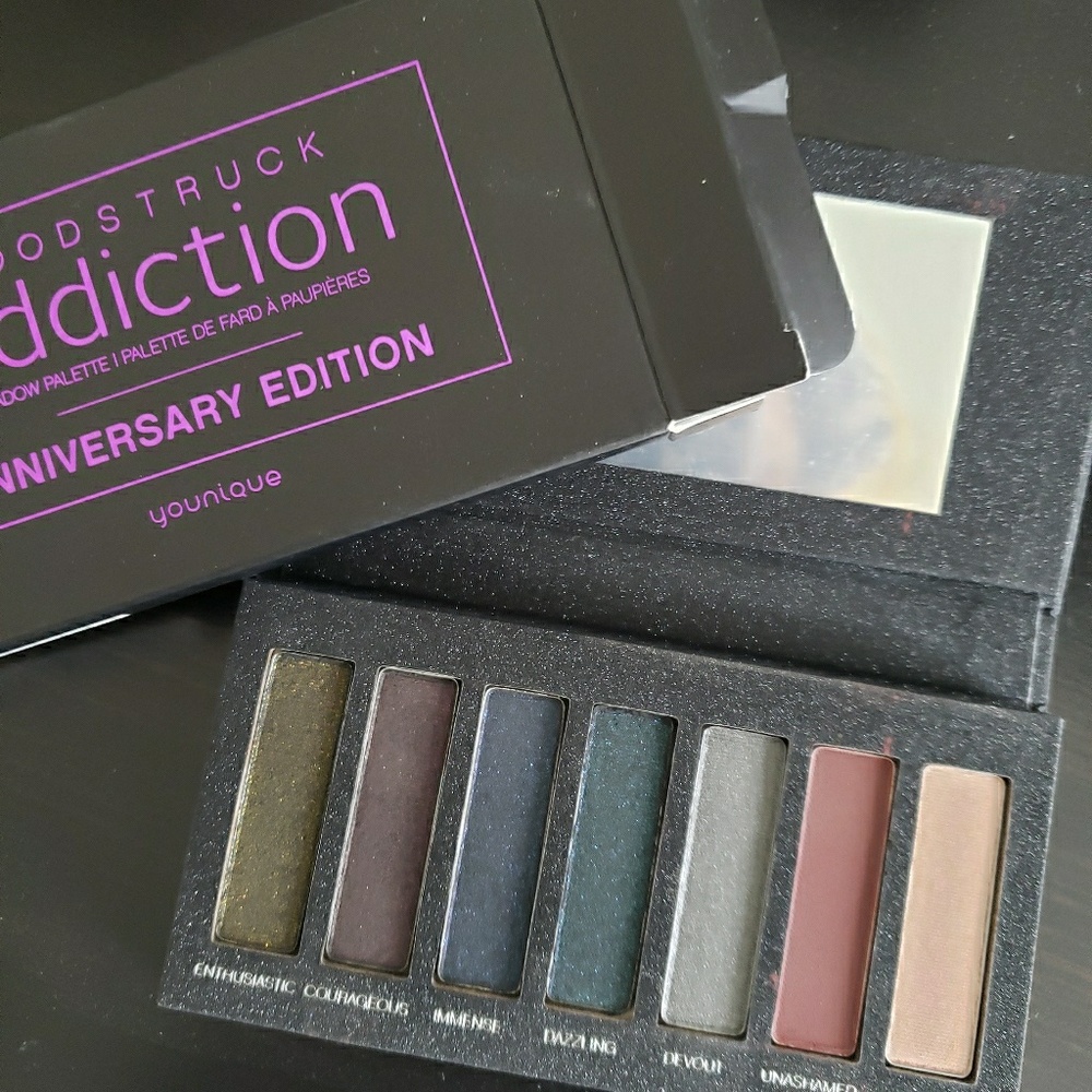 Eyeshadow palette